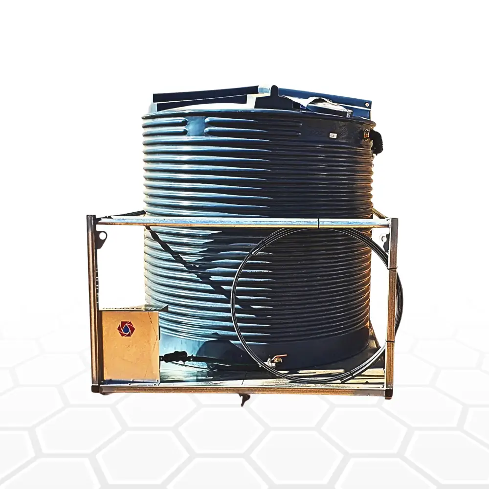 Heavy-duty portable water tank and pump system with easy relocation, ideal for construction, mining, and agriculture