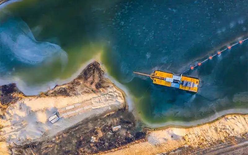 Pipe, cable & hose floats solution for managing submerged power and data cables